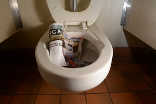After distribution day, ODYSSEYs can be found lying around the school. Is this an acceptable response to our commitment as student journalists? Photo by Porter McLeod.