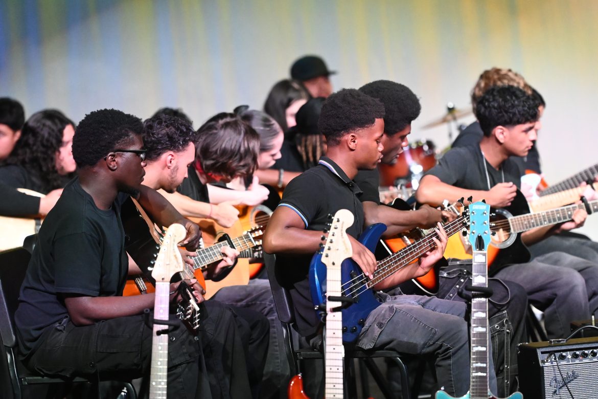 Event Coverage: CCHS Fall Guitar Concert